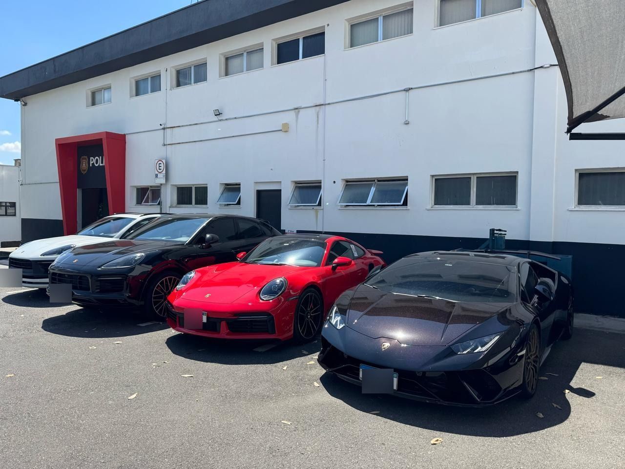 De Ferrari à Lamborghini: Justiça bloqueia 75 carros de luxo em operação em SP