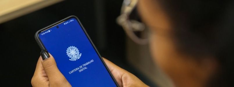 O Brasil teve a maior perda de vagas formais para meses de março em 25 anos, segundo dados divulgados nesta sexta-feira pelo Cadastro Geral de Empregados e Desempregados (Caged), do Ministério do Trabalho.