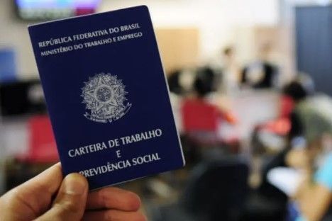Trabalhador levaria 75 anos para juntar salário de um mês de CEO