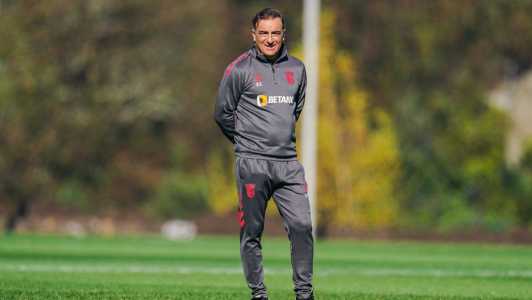 Carlos Carvalhal, técnico português