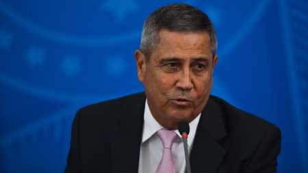Nenhum documento prova obstrução de Braga Netto, diz advogado de general à CNN | CNN Brasil