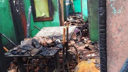 Casa ficou completamente destruída