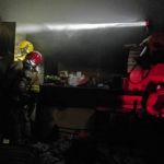 Casa é destruída por incêndio em Minas; carregador de celular pode ter causado fogo