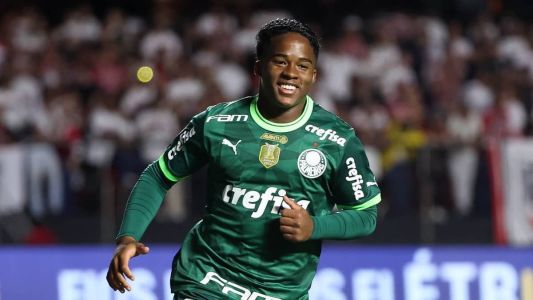 Casagrande comenta fase de Endrick, jovem camisa 9 do Palmeiras