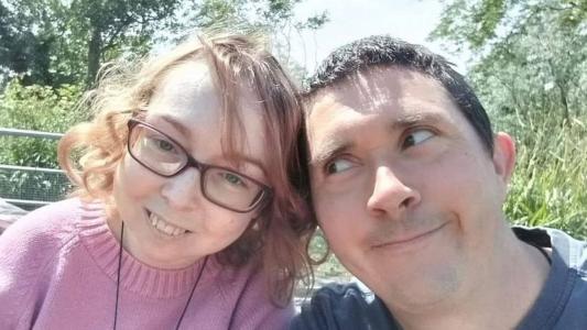 Casal está junto há sete anos, mas esposa não se lembra