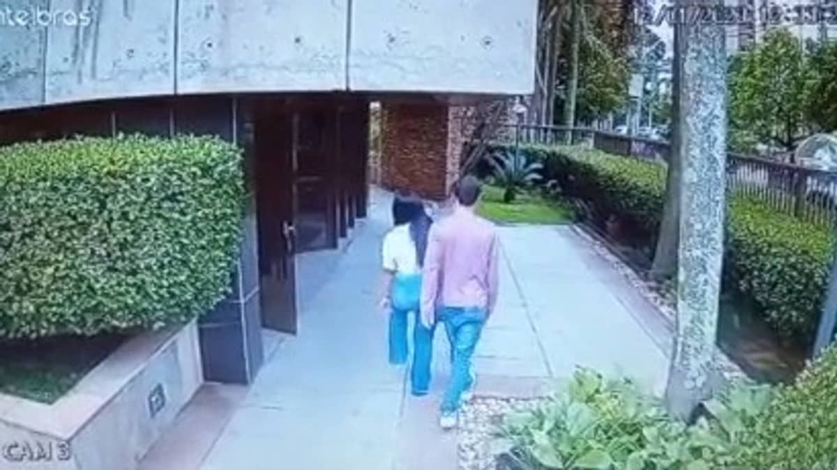 Apartamento de luxo é invadido e roubado em BH; dupla é suspeita de levar joias e dólares
