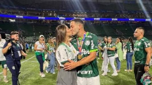 Casal se assumiu no ano novo