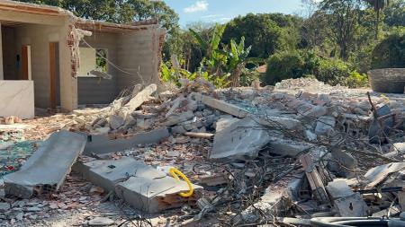 Casas foram destruídas em Contagem