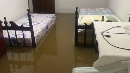 Casas foram tomadas pela água
