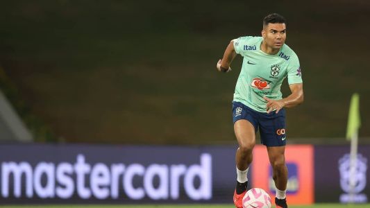 Casemiro em treino da Seleção Brasileira na Arena Pantanal, em Cuiabá