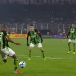 Cazé diz que América está 'vivo' na Sul-Americana e chama jogador de 'gênio'