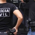 Dois homens são mortos a tiros em carro de luxo em frente a clube de SP 