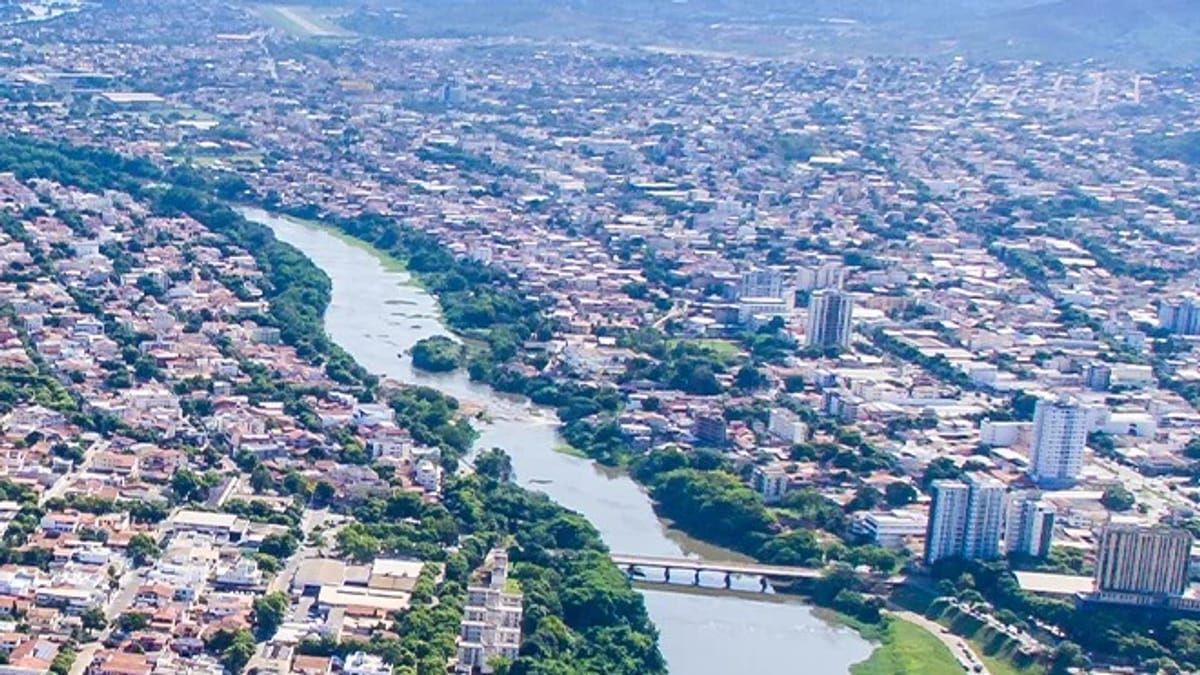 Eleição em Governador Valadares será polarizada e direita tenta unificar pré-candidaturas