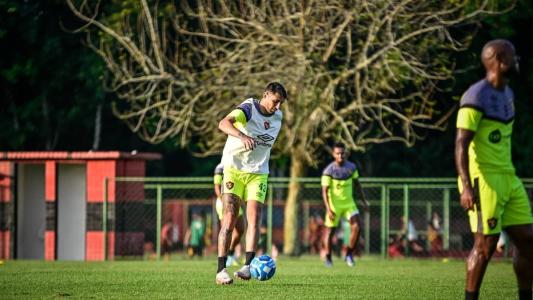 Caso Jorginho não jogue, Alan Ruiz surge como opção para o meio de campo