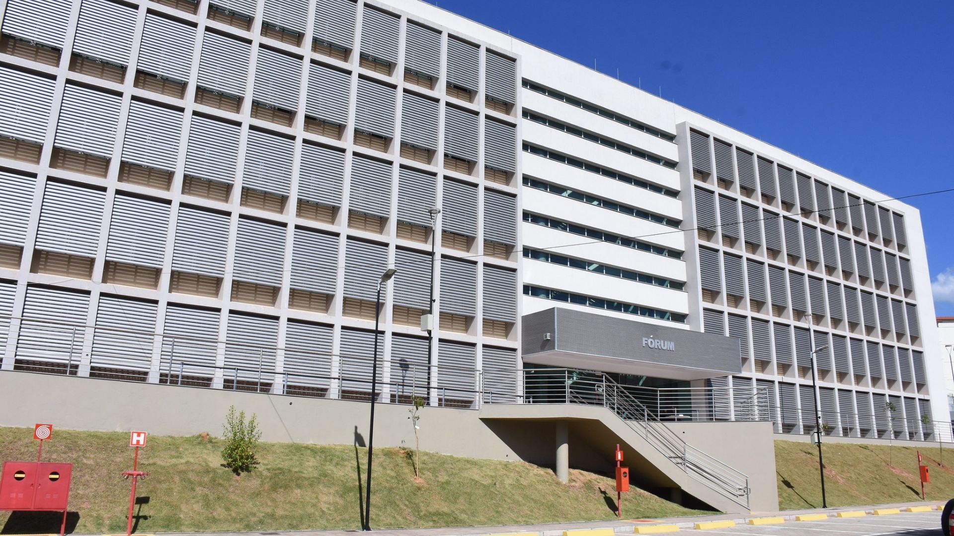 Casos de feminicídio na Grande BH vão a julgamento nesta quarta-feira (11)