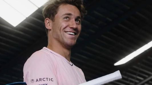 Casper Ruud vai às quartas após derrotar tenista chileno