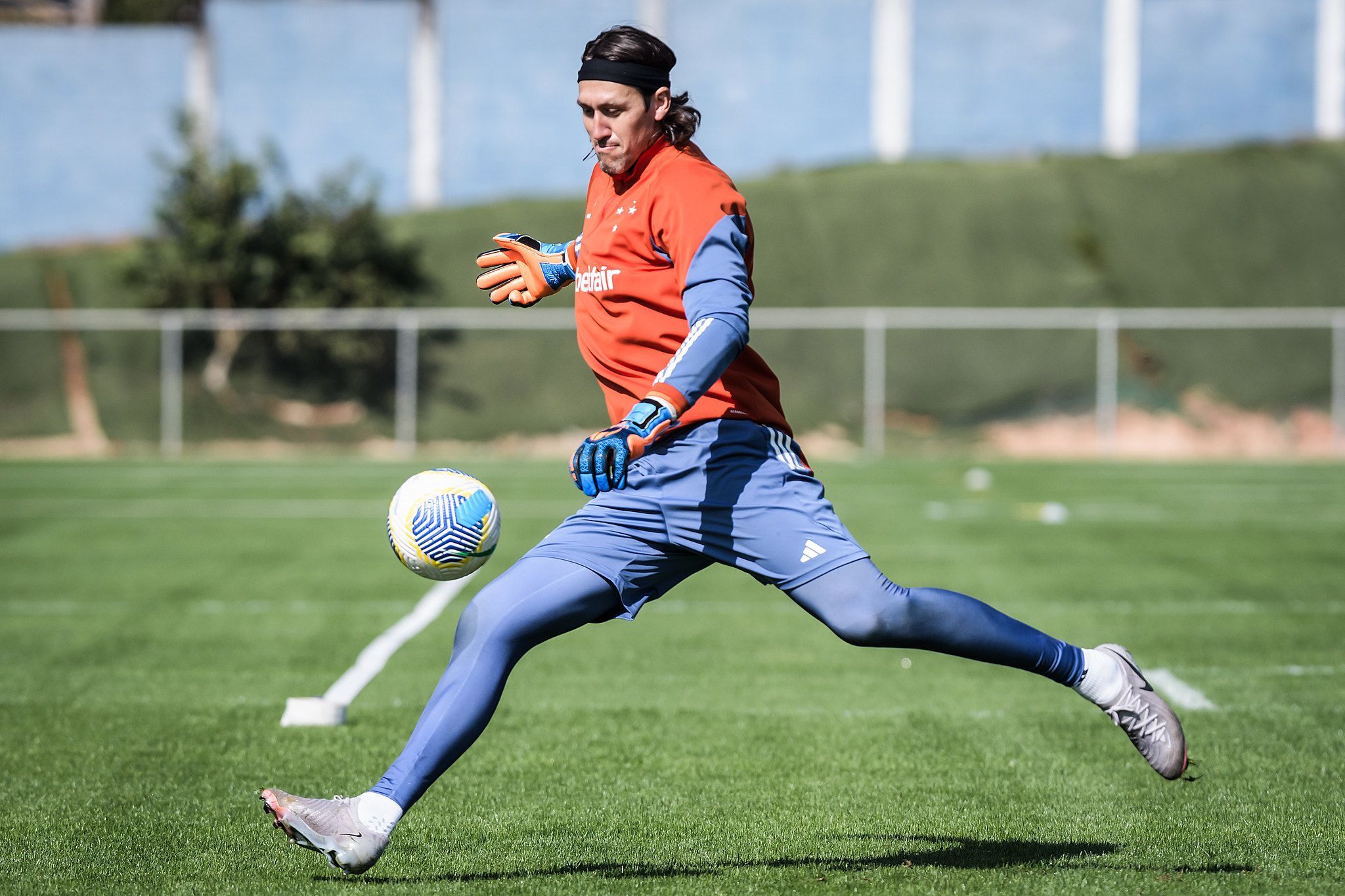 Agora pelo Cruzeiro, Cássio reencontra Palmeiras e projeta ‘tira-teima’ contra rival