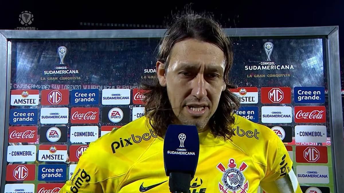 Cássio destaca entrega do Corinthians contra o Newell's