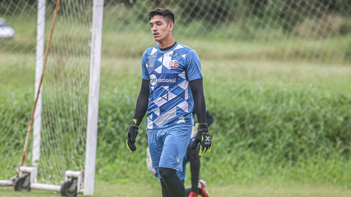 Náutico atende solicitação do América e informa devolução do goleiro Cássio
