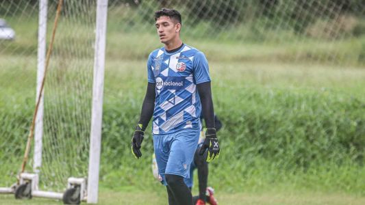 Cassio estava emprestado ao Náutico