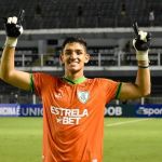 América renova contrato com goleiro Cássio, destaque da Copinha