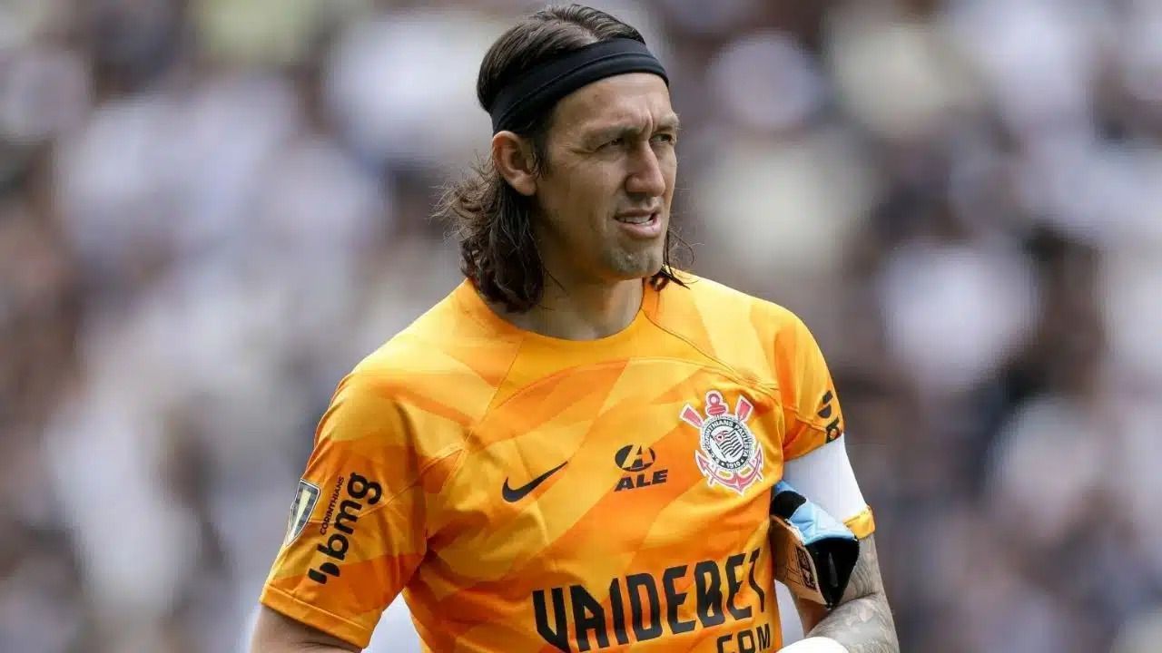 Comentarista detona diretoria do Corinthians por saída de Cássio: 'Deixam a Deus dará'