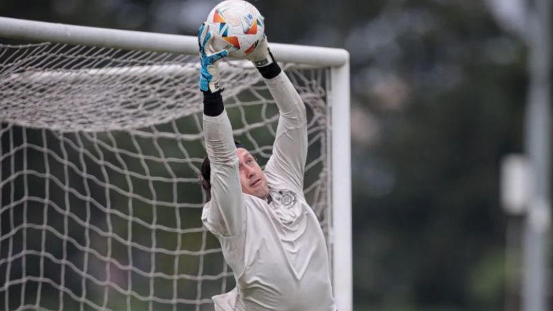 Jornalista da Globo detona postura do Corinthians com Cássio, na mira do Cruzeiro