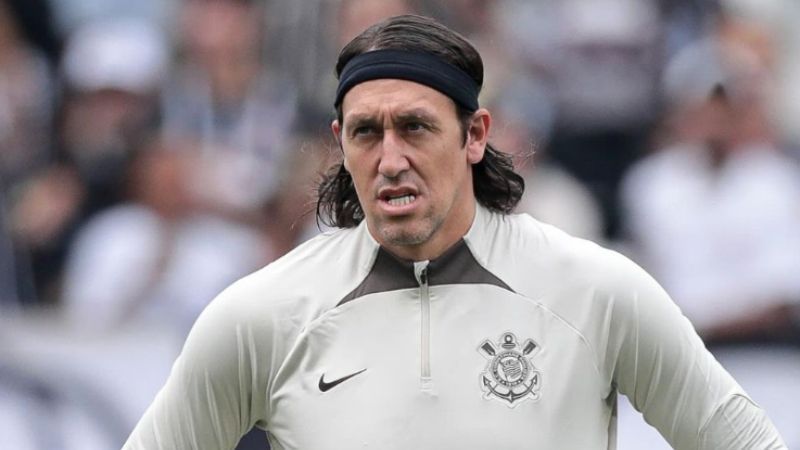 Perto do Cruzeiro, Cássio pode entrar em seleta lista com Dida e Ronaldo