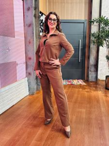 Cátia apresentava o o vespertino "Melhor da Tarde"