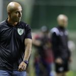 América demite técnico Cauan de Almeida