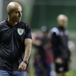 América demite técnico Cauan de Almeida