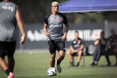 Cauan Barros está de volta ao Vasco após passagem pelo América