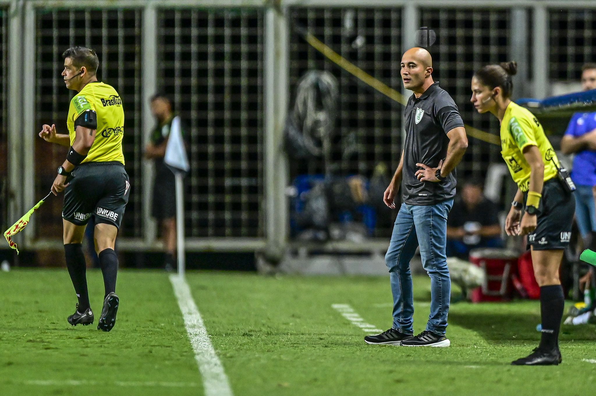 Cauan de Almeida escala América com uma novidade para enfrentar Itabirito; veja time