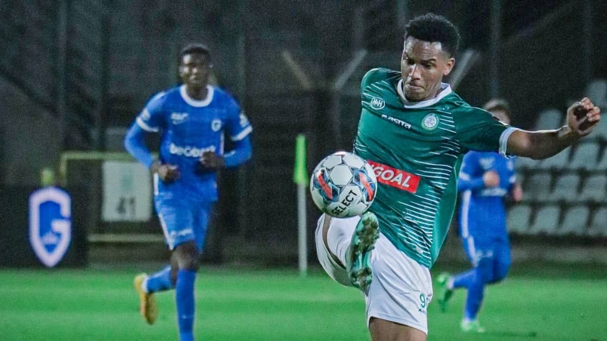 Ex-Corinthians, Cauê encaminha acerto com o Benfica