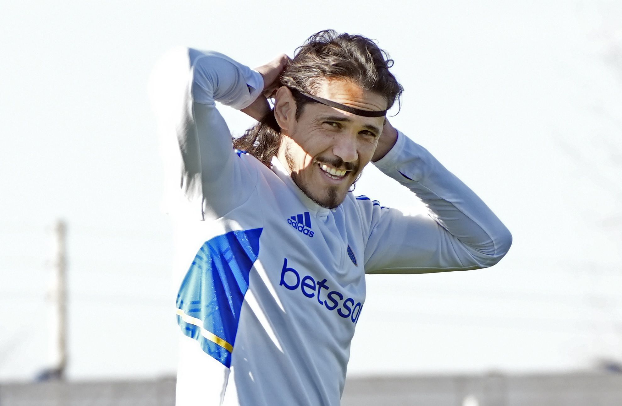 Vai jogar contra o Cruzeiro? Jornal argentino crava informação sobre Cavani