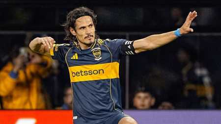 Cavani comemora gol em Boca Juniors 2 x 0 Banfield, pelo Campeonato Argentino, em 24 de agosto de 2025