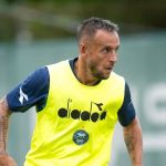 Coritiba rescinde contrato de Rafinha após participação em jogo do Bayern