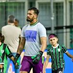 América: Bustos explica escalação de Cavichioli diante do Botafogo