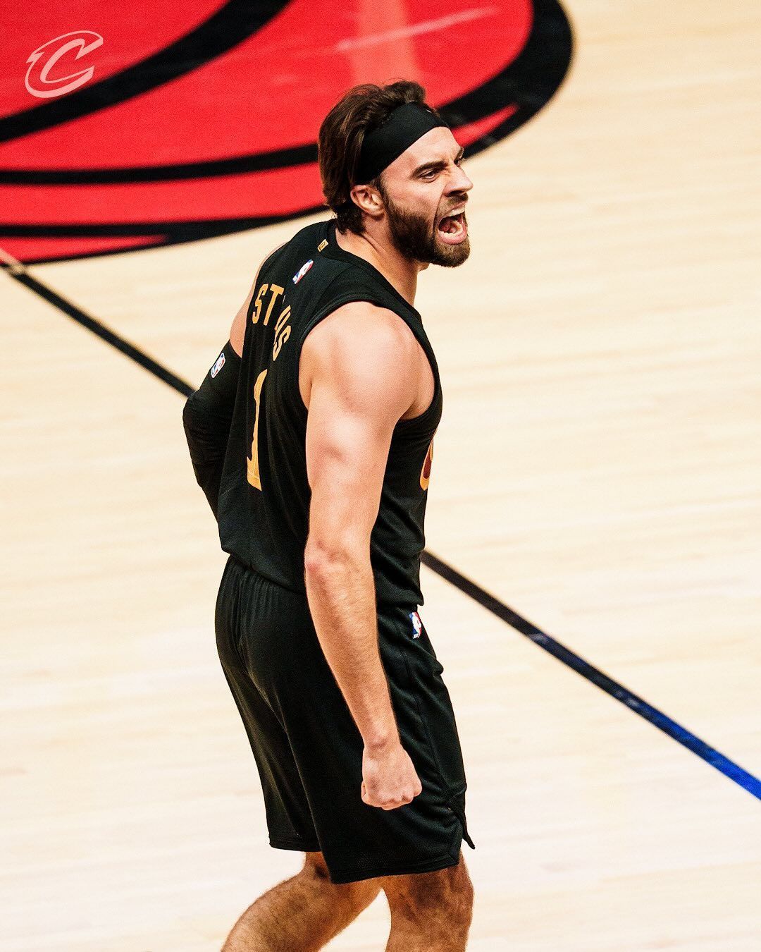 Cavaliers atropelam Heat e encaminham classificação nos playoffs da NBA