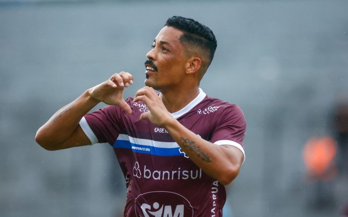 De virada, Caxias vence Grêmio na primeira rodada do Campeonato Gaúcho