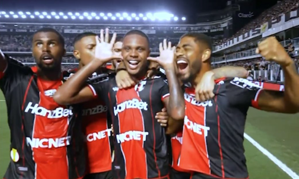 Ex-Cruzeiro revela por que 'provocou' Neymar em comemoração de gol na Vila