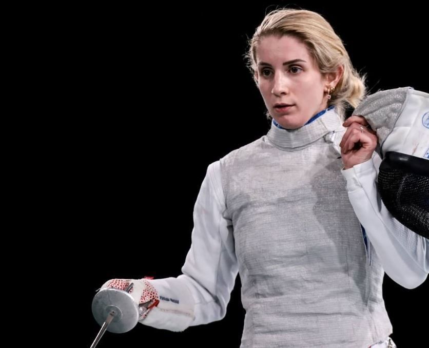 Olimpíada: brasileira faz luta equilibrada, mas perde na estreia na esgrima