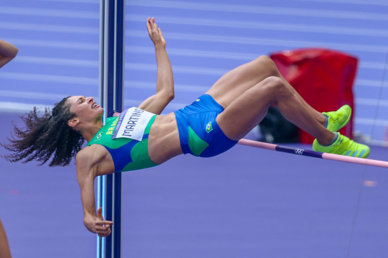 Paris 2024: brasileira se classifica, mas pode não disputar final no atletismo