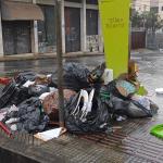 Mesmo após fim da greve, lixo ainda se acumula em bairros de BH