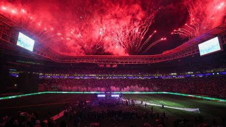 CBF quer fazer do jogo de abertura uma grande festa para marcar o início do Brasileirão; em 2022, Palmeiras venceu o campeonato e recebeu a taça de campeão com festa