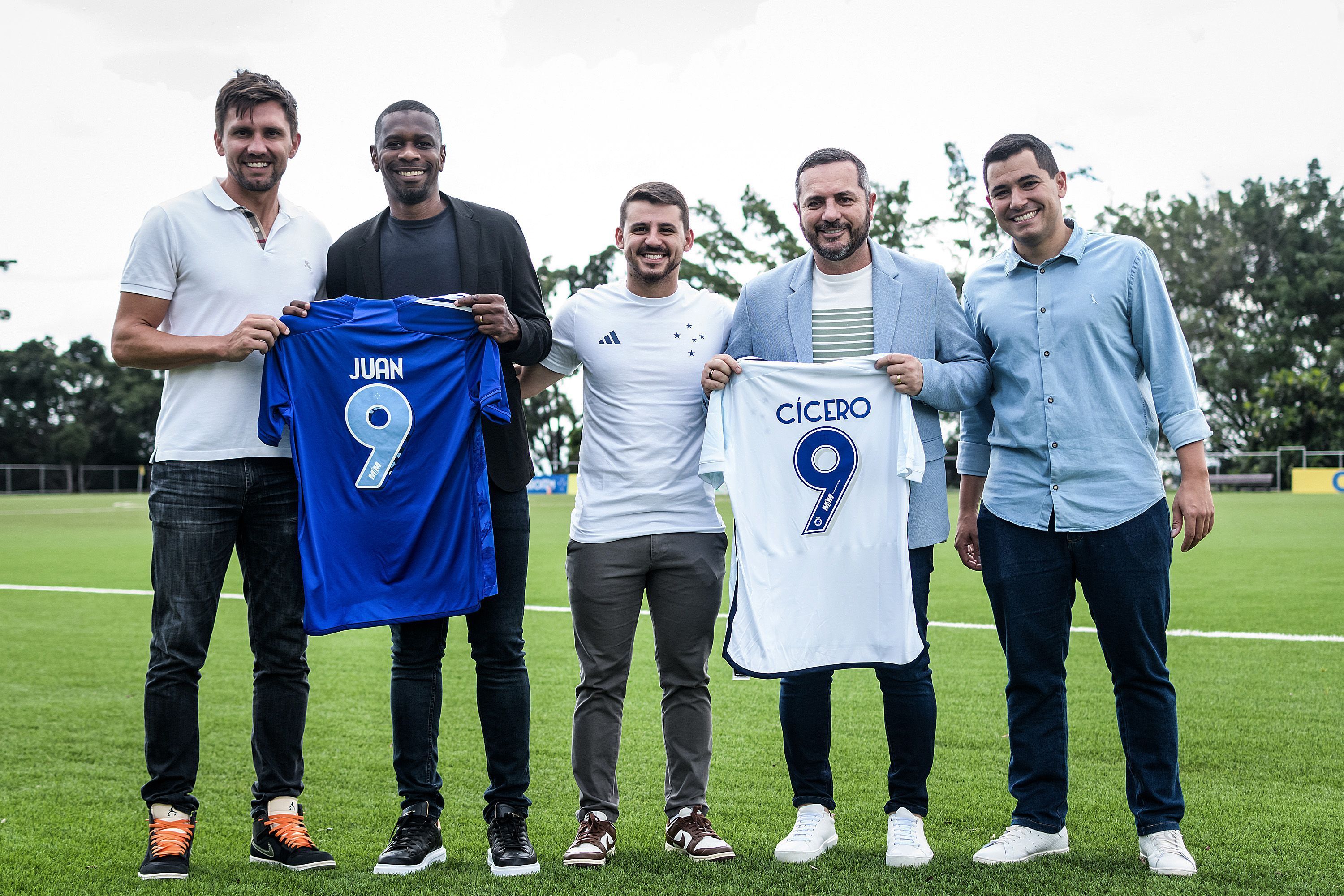 Cruzeiro recebe visita de integrantes da Seleção Brasileira na Toca II