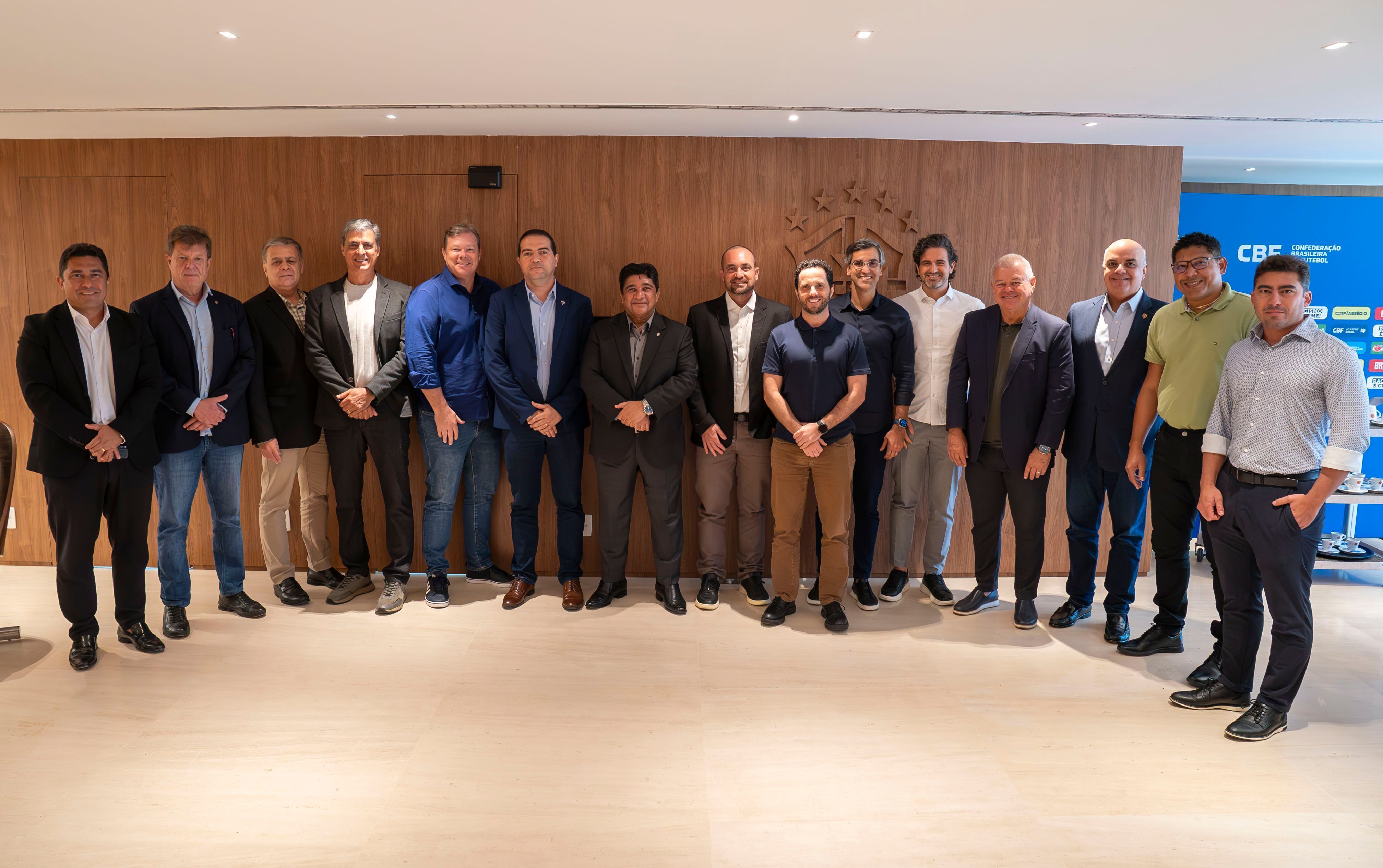 Presidente da CBF se reúne com dirigentes da LFU, e Liga unificada é debatida
