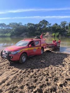 Corpo foi localizado em um ria na zona rural de