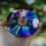 Quem tem um CD antigo em casa tem um tesouro: por que e para que reutilizá-lo