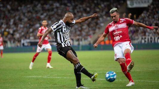 Ceará foi derrotado pelo CRB neste sábado (10)